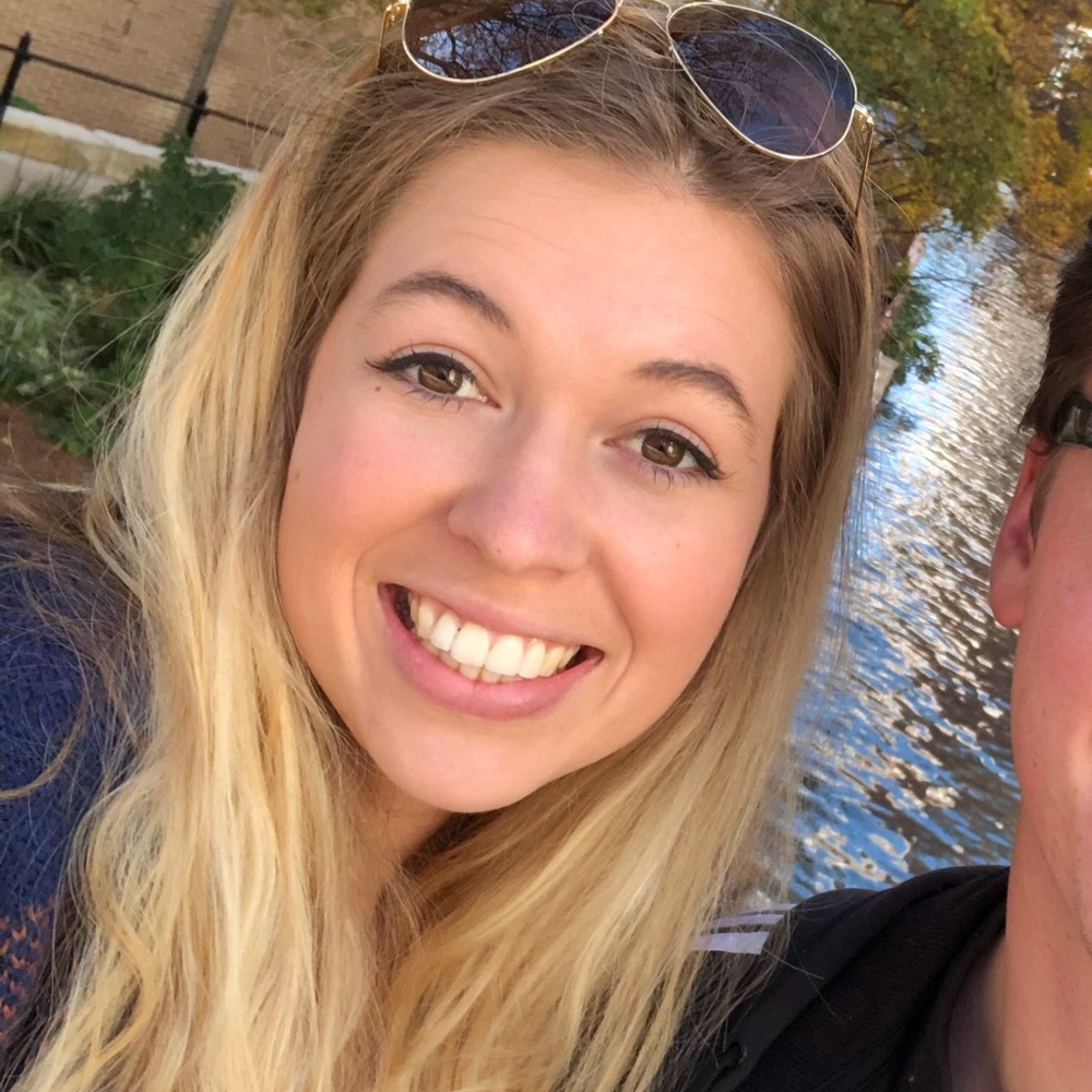 Meet your Posher, Lauren